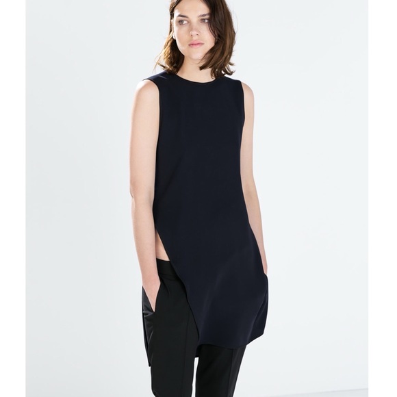 Topshop Tops - Topshop black sleeveless tunic